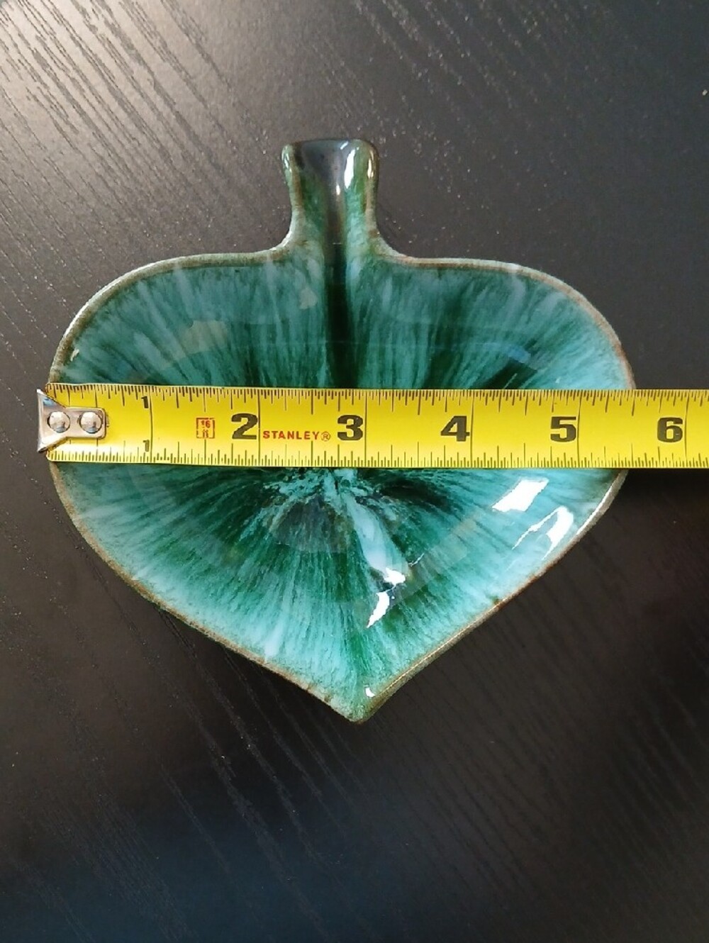 💕Vintage Blue Mountain Pottery Leaf Shaped Dish - Picture 4 of 9